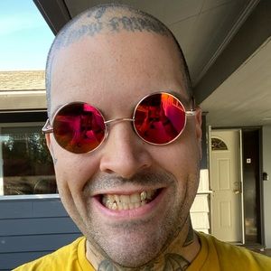 Meet your Posher, Joe